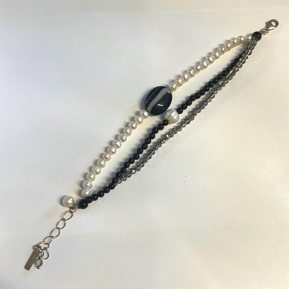Vantel Pearls Onyx Pearl Bracelet
